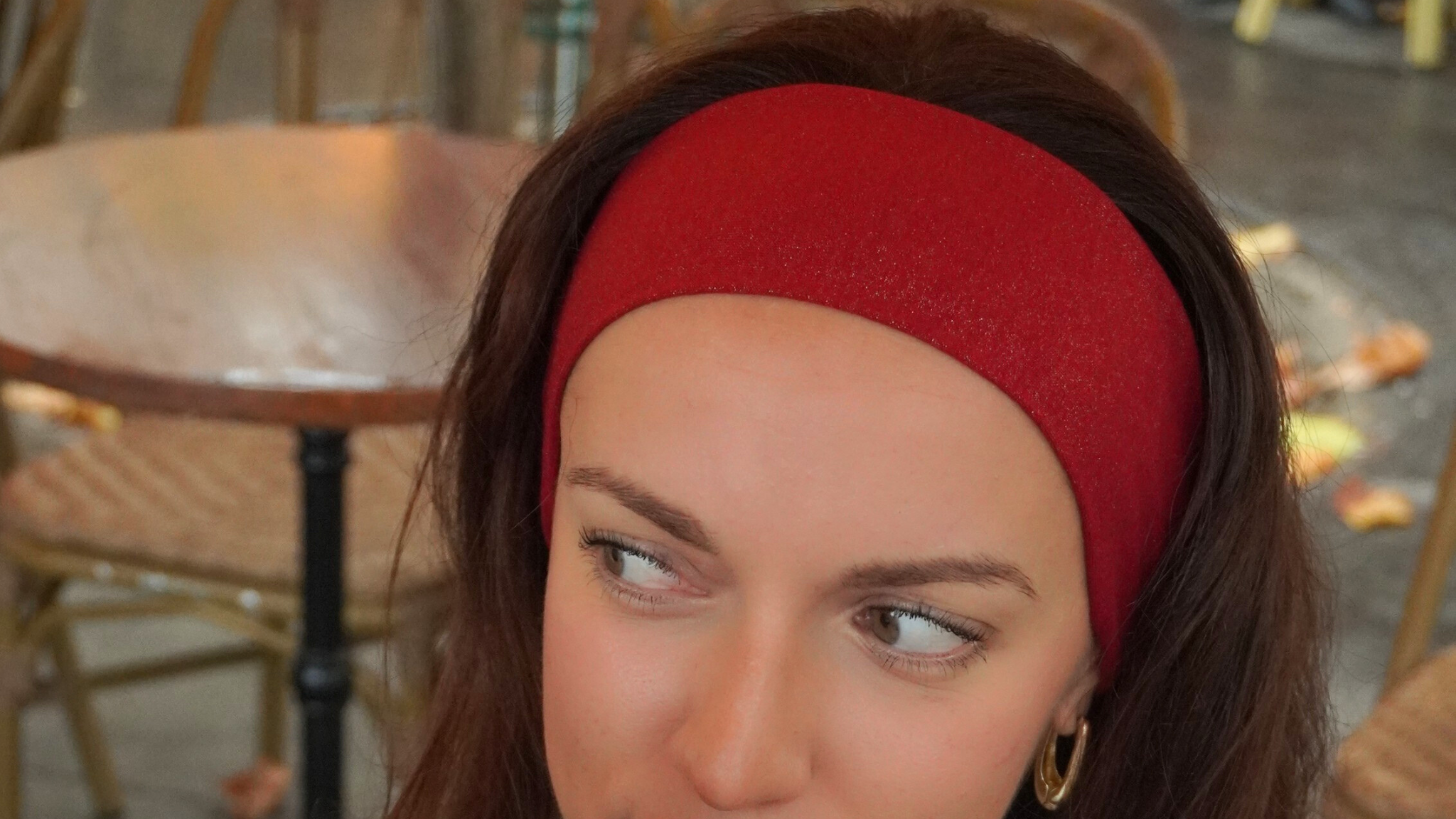 Bandeau rouge à paillettes